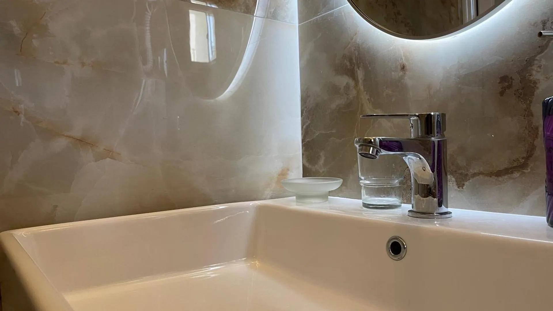 ****  Hotel Vila 15 - Center Tirana Albânia